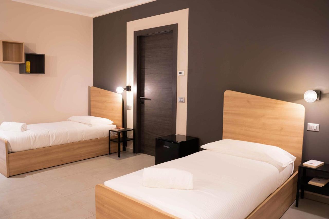 Aparthotel Terranova49 Novara Esterno foto