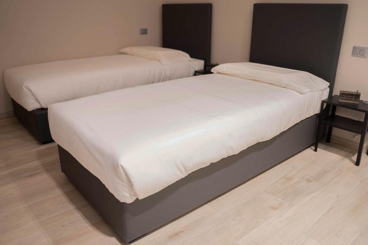 Aparthotel Terranova49 Novara Esterno foto
