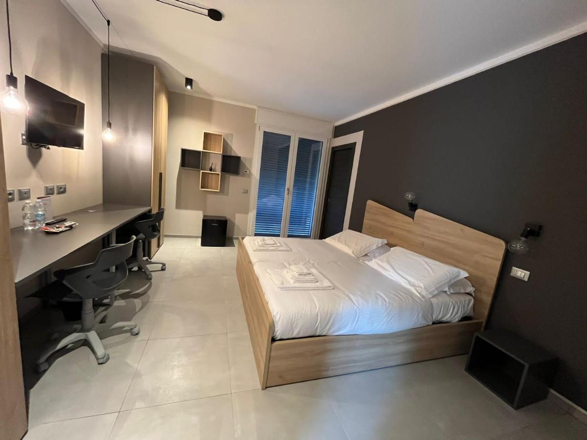 Aparthotel Terranova49 Novara Esterno foto